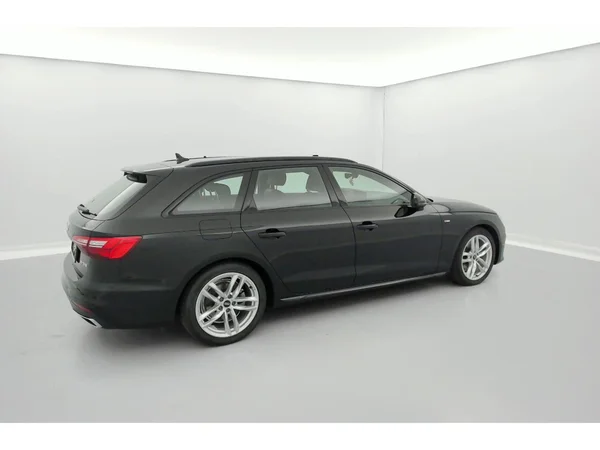 AUDI A4 Avant (2023) — foto 29 van 36
