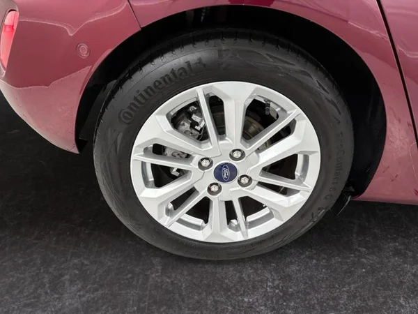 FORD Fiesta (2022) — foto 4 van 29