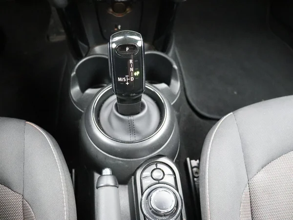 MINI Cooper (2024) — foto 5 van 23
