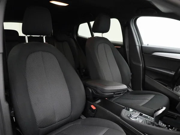 BMW X2 (2022) — foto 28 van 38