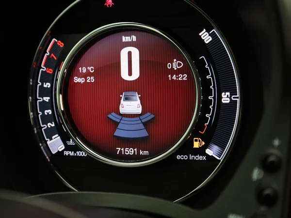 Fiat 500C (2023) — foto 20 van 37