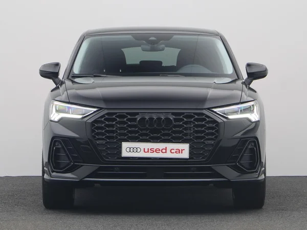 AUDI Q3 Sportback (2025) — foto 18 van 22