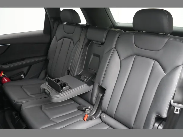 AUDI Q7 PHEV (2023) — foto 22 van 39