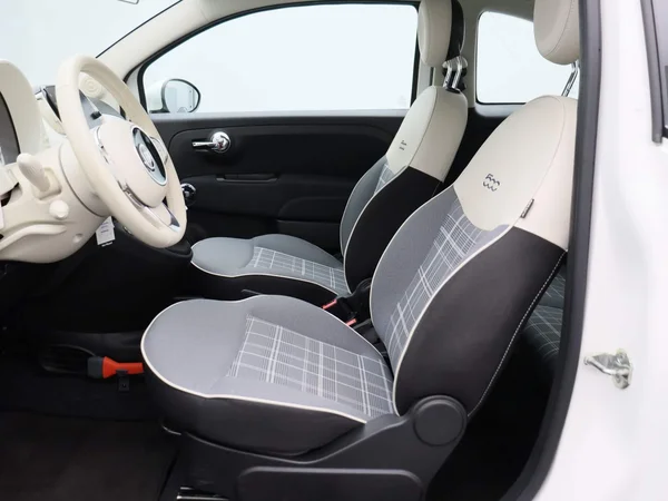 Fiat 500C (2020) — foto 4 van 15
