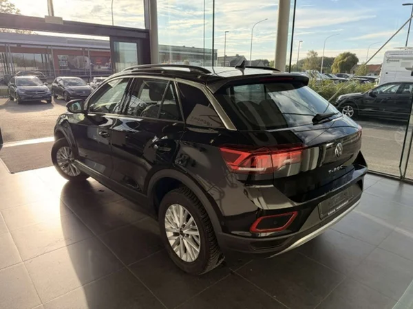 Volkswagen T-Roc (2025) — foto 17 van 22