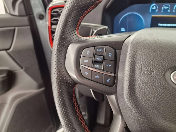 Ford Ranger — foto 15 van 15