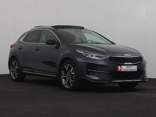 KIA XCeed (2022) — foto 27 van 32
