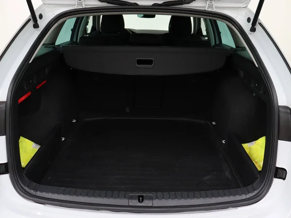 SKODA Octavia Combi (2024) — foto 5 van 17