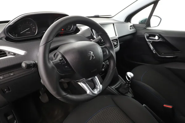 Peugeot 208 (2019) — foto 2 van 16