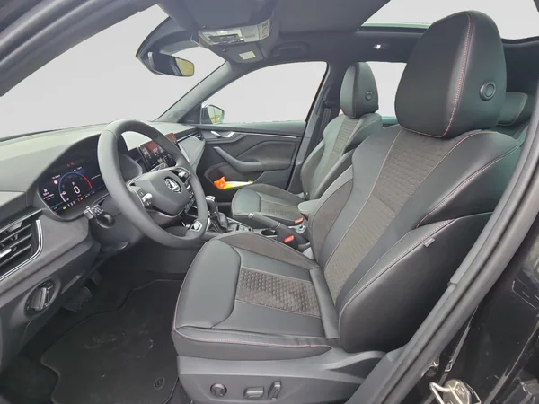 SKODA Kamiq (2025) — foto 7 van 24