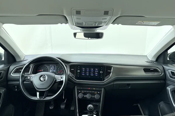 Volkswagen T-Roc (2019) — foto 21 van 21