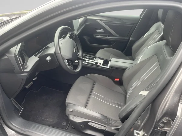 OPEL Astra Sports Tourer PHEV (2023) — foto 22 van 22