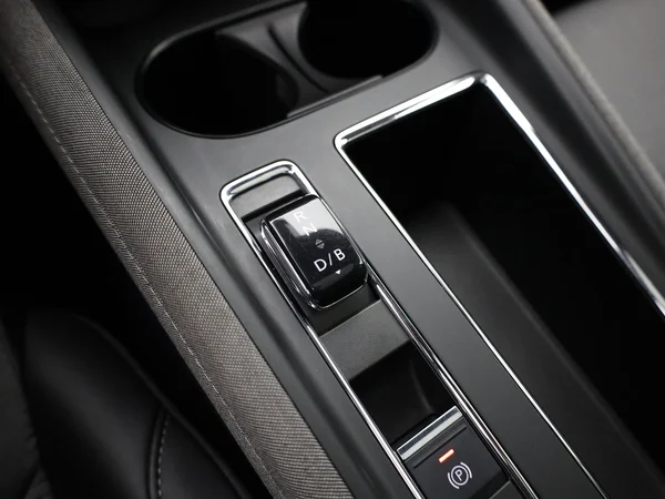 SKODA Enyaq Coupé (2023) — foto 5 van 23