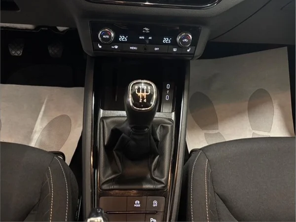 SKODA Scala (2022) — foto 6 van 20