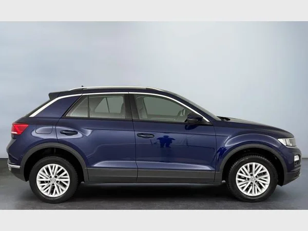 Volkswagen T-Roc (2020) — foto 9 van 15
