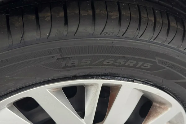 Peugeot 208 (2020) — foto 31 van 31