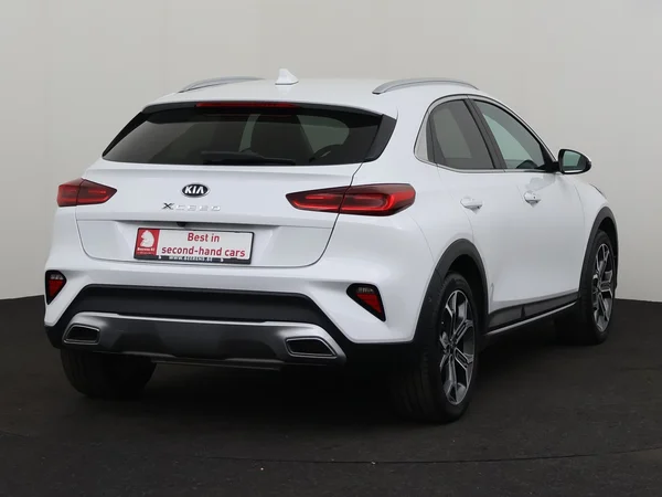KIA XCeed (2021) — foto 23 van 33