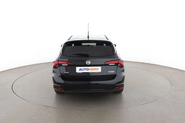 Fiat Tipo (2020) — foto 11 van 16