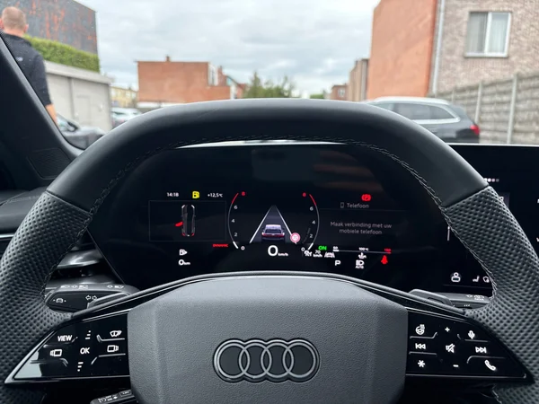AUDI S5 Avant (2024) — foto 14 van 26