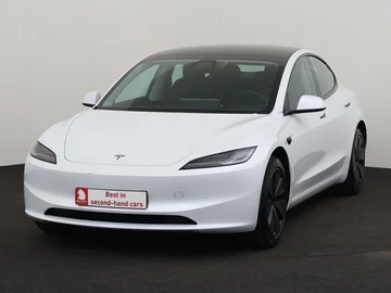 TESLA Model 3 (2024)