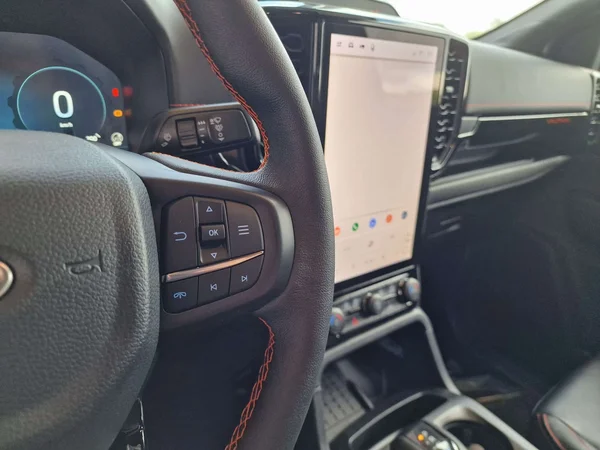 Ford Ranger — foto 13 van 13