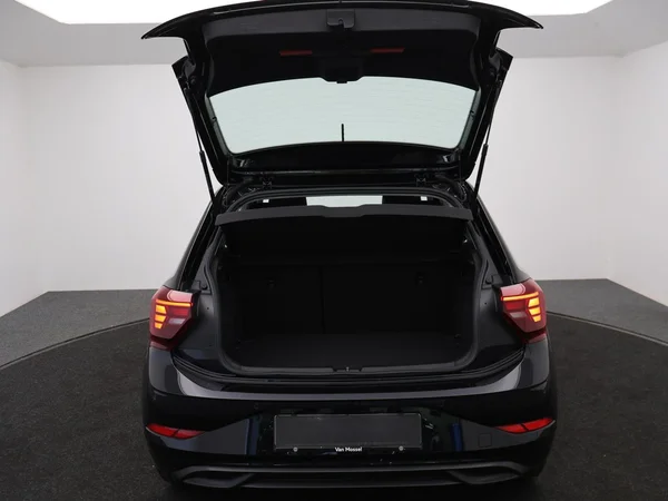 VOLKSWAGEN Polo (2026) — foto 8 van 23