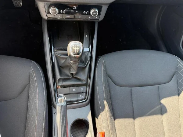 SKODA Kamiq (2022) — foto 14 van 31
