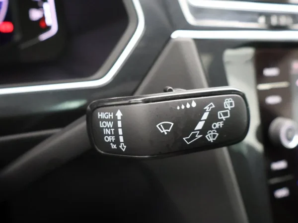 Volkswagen Tiguan (2021) — foto 20 van 33