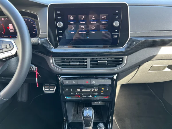VOLKSWAGEN T-Cross (2025) — foto 17 van 24