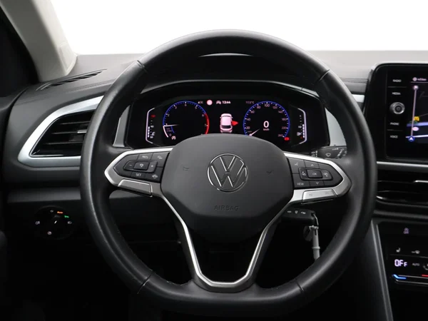 VOLKSWAGEN T-Roc (2023) — foto 2 van 27