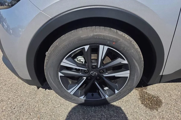 Toyota C-HR Hybrid (HEV) (2026) — foto 19 van 26