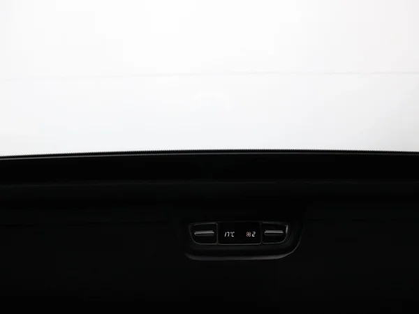 Mercedes-Benz V-Klasse (2024) — foto 20 van 36