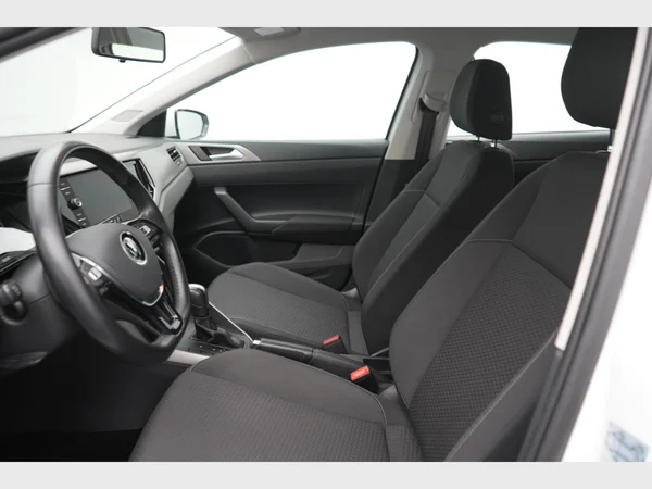 VOLKSWAGEN Polo (2021) — foto 19 van 24
