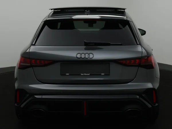 AUDI RS3 Sportback (2025) — foto 6 van 31