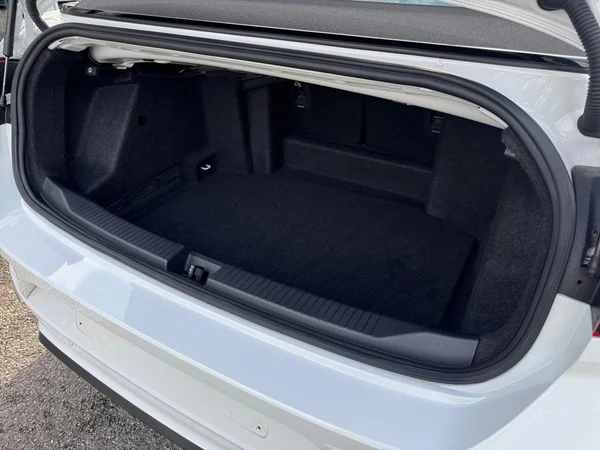 VOLKSWAGEN T-Roc Cabriolet (2020) — foto 14 van 16