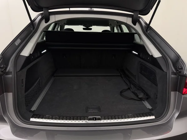 AUDI A6 (2021) — foto 8 van 32