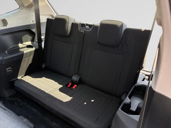 VOLKSWAGEN Tiguan Allspace Dsl (2023) — foto 2 van 13