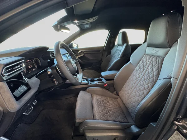 AUDI A3 Sportback PHEV (2025) — foto 9 van 23