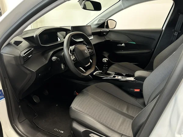 Peugeot 208 (2023) — foto 11 van 13