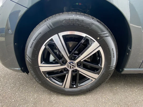 VOLKSWAGEN Caddy Maxi eHybrid (2025) — foto 15 van 24