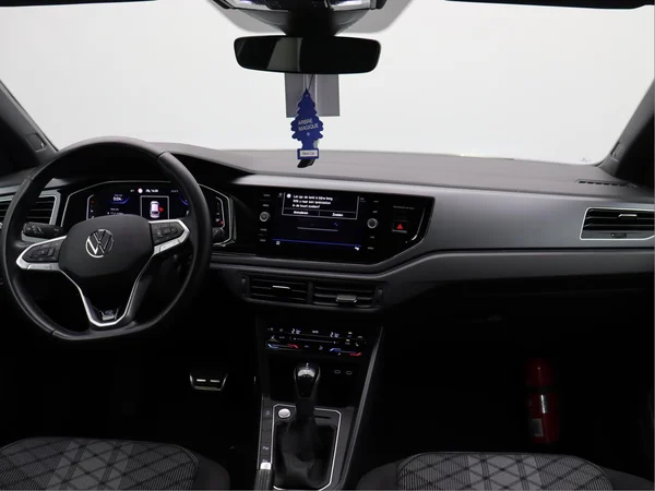 VOLKSWAGEN Taigo (2023) — foto 11 van 16