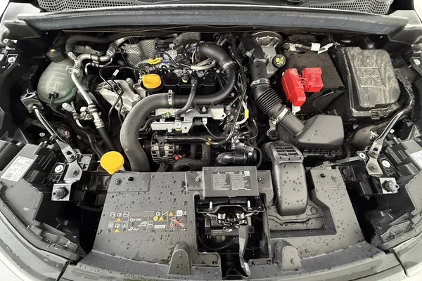 Renault Captur (2025) — foto 14 van 25