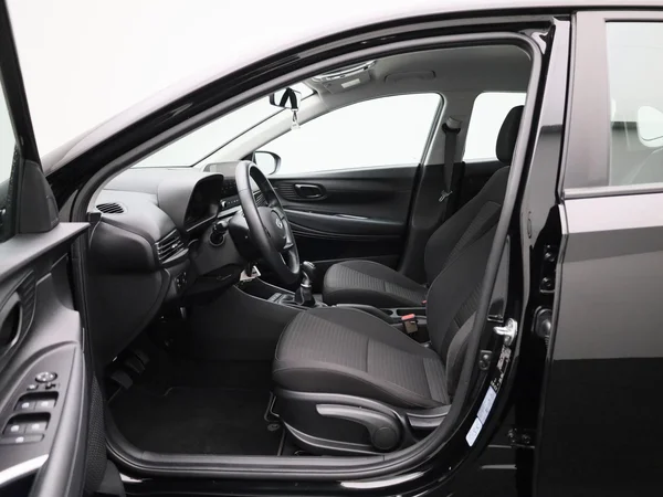 Hyundai i20 (2021) — foto 3 van 39
