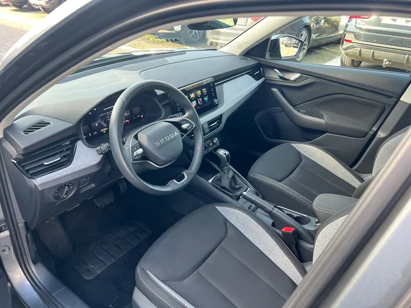 SKODA Kamiq (2025) — foto 4 van 24