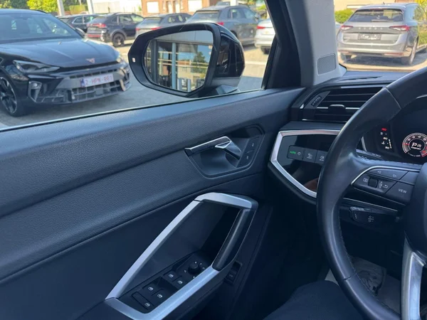 AUDI Q3 (2019) — foto 7 van 24