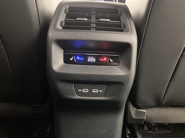 VOLKSWAGEN Tiguan (2025) — foto 19 van 33
