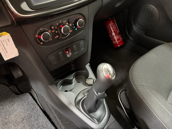 Dacia Logan (2018) — foto 9 van 27