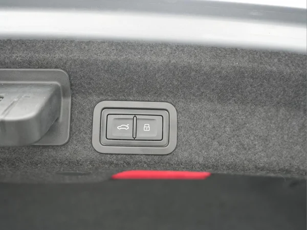 AUDI A6 PHEV (2021) — foto 8 van 31