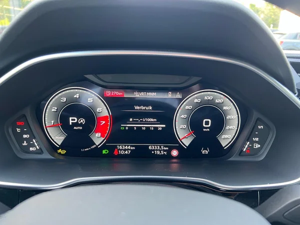 AUDI Q3 Sportback (2025) — foto 7 van 24