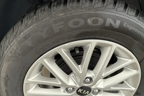 Kia Rio (2019) — foto 10 van 21